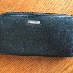 Swiss Gear wallet.  New without tags